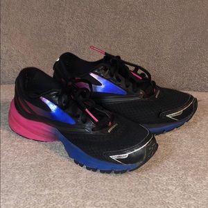 Brooks Launch 4 Pink & Black Running Shoes